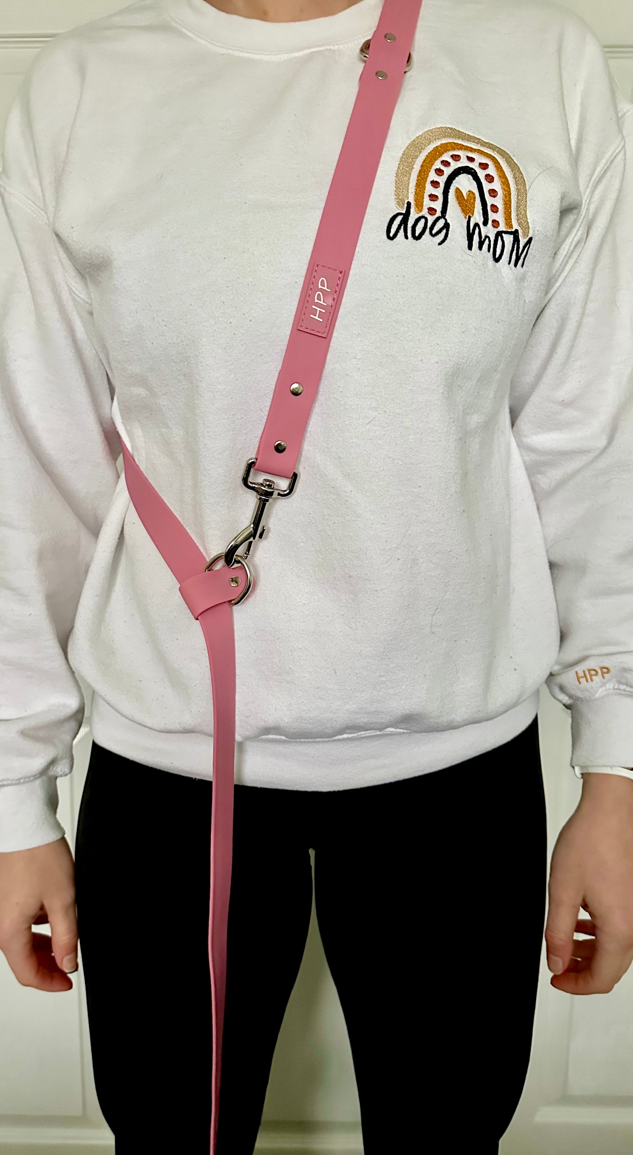 Hands Free Adjustable Leash- Berry Pink