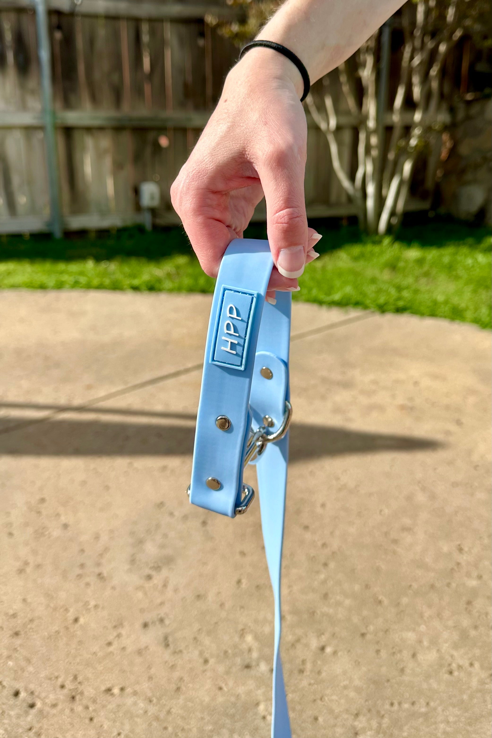 Hands Free Adjustable Leash- Baby Blue