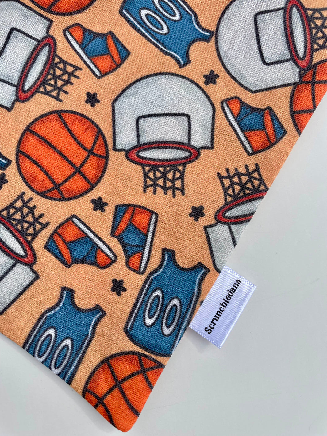 Basketball Scrunchiedana